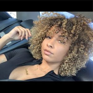 Meet your Posher, Brittany